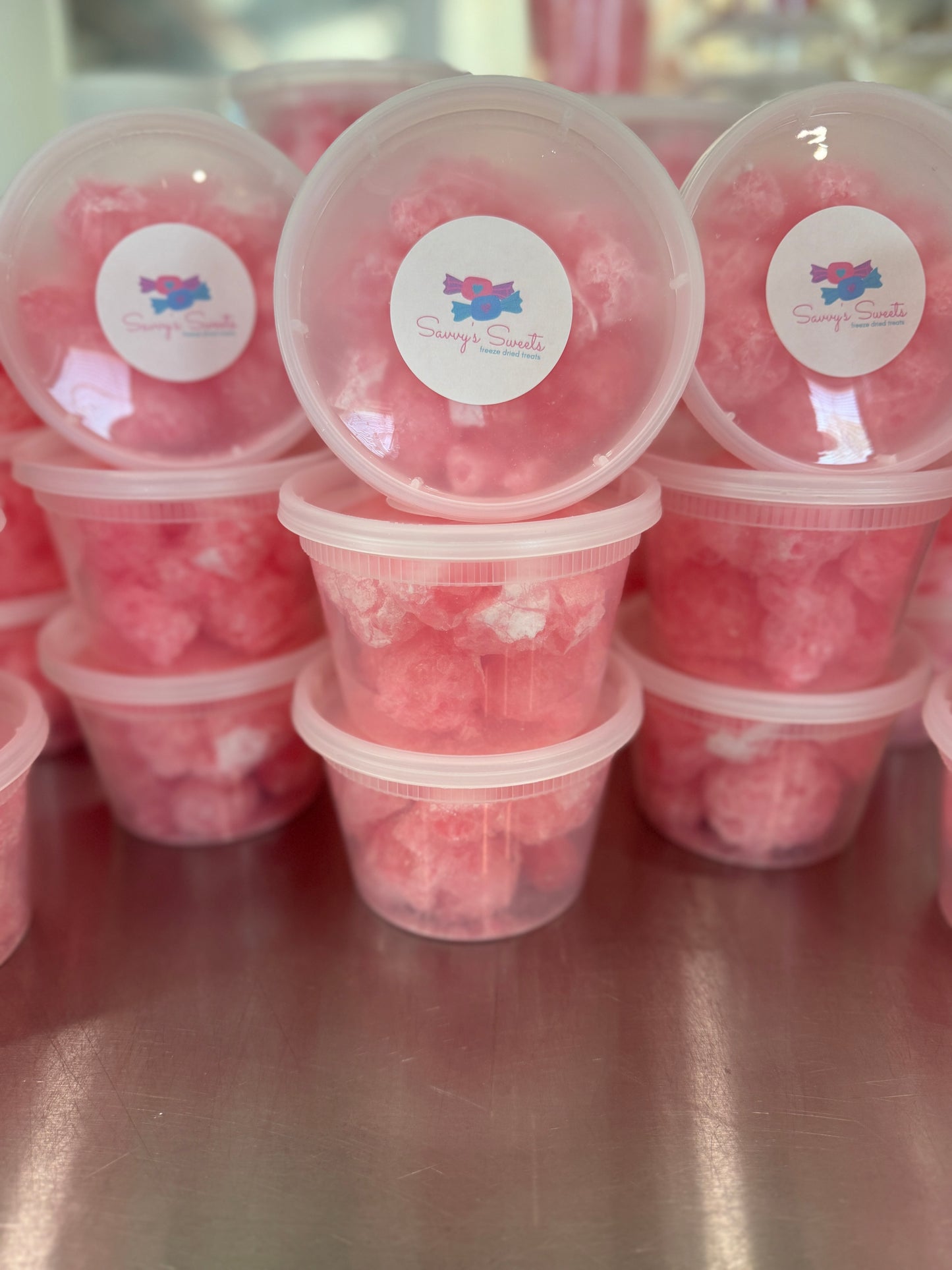 Freeze dried cinnamon glass candy